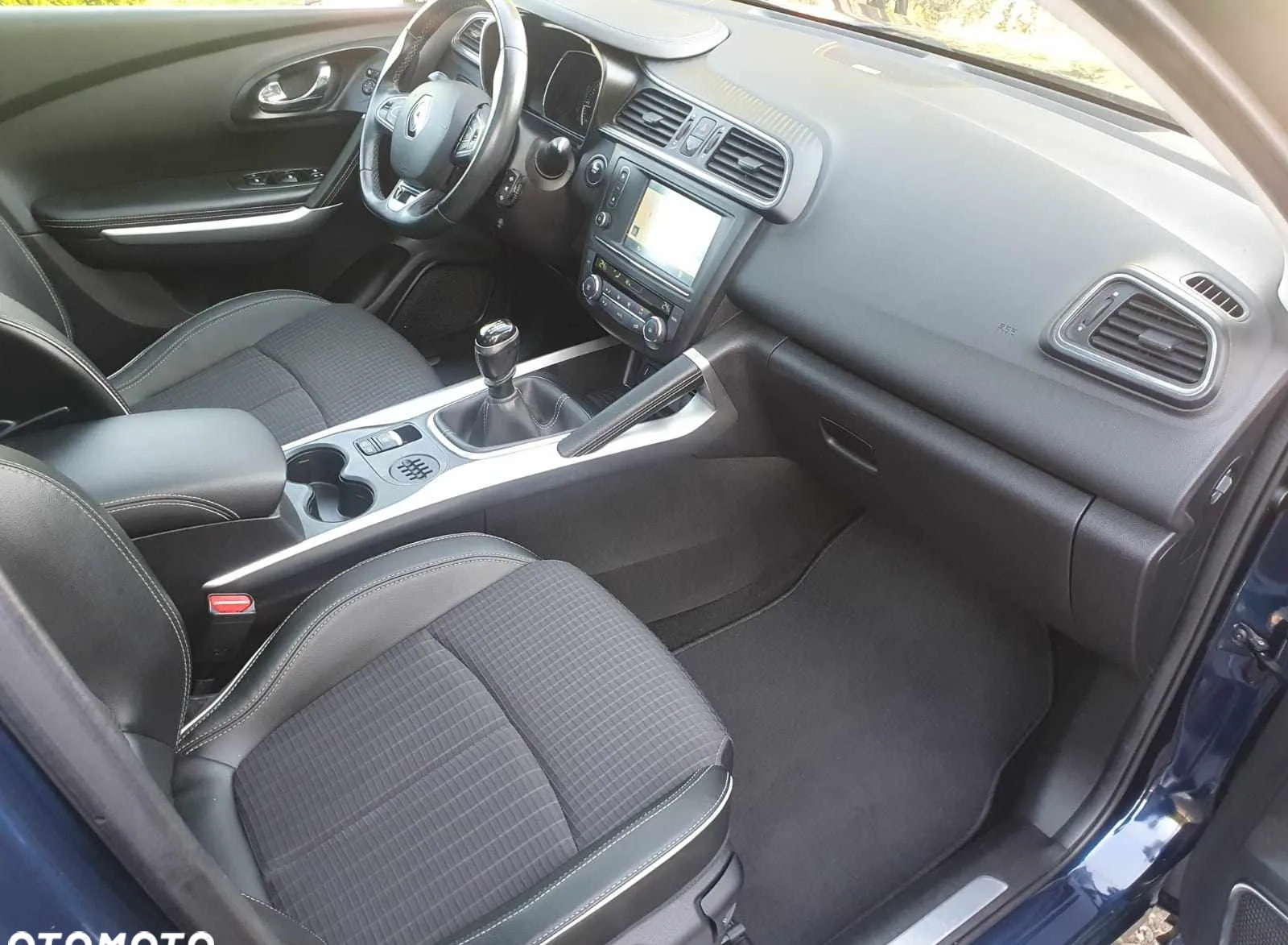 Renault Kadjar cena 59900 przebieg: 220089, rok produkcji 2015 z Kudowa-Zdrój małe 781